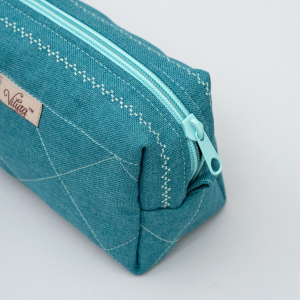 Косметичка Viluta с декоративной вышивкой Бирюзовый