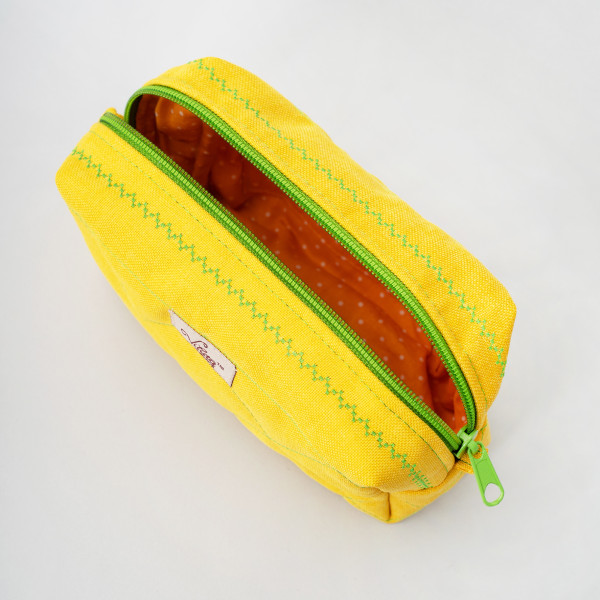 Косметичка Viluta с декоративной вышивкой Желтый