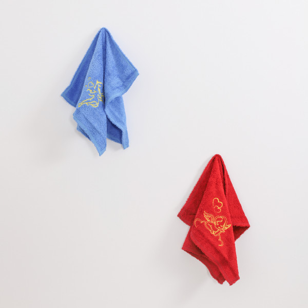 Полотенце махровое с вышивкой Ангел 35*50 Красный