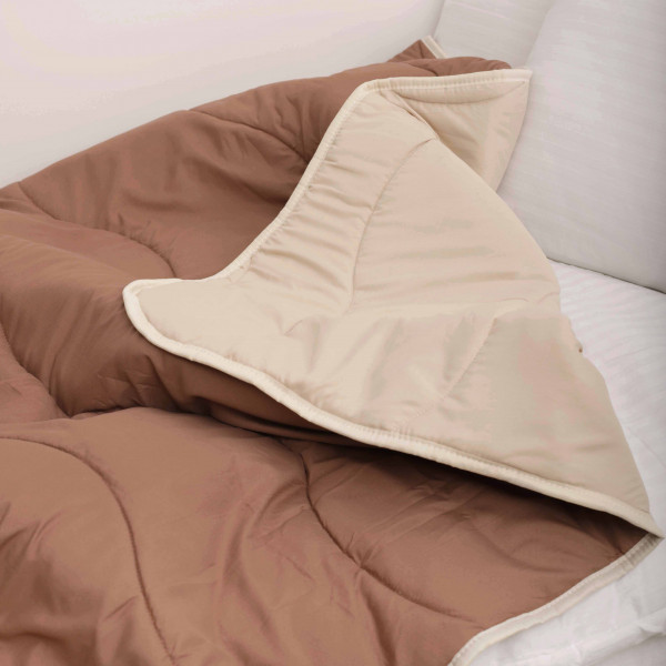 Одеяло силиконовое стеганое Viluta Relax Light 220х200 + 2 наволочки 50х70 Капучино