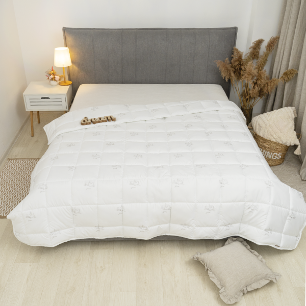 Одеяло стеганое Лебяжий пух Viluta Евро Soft Cube 200х220