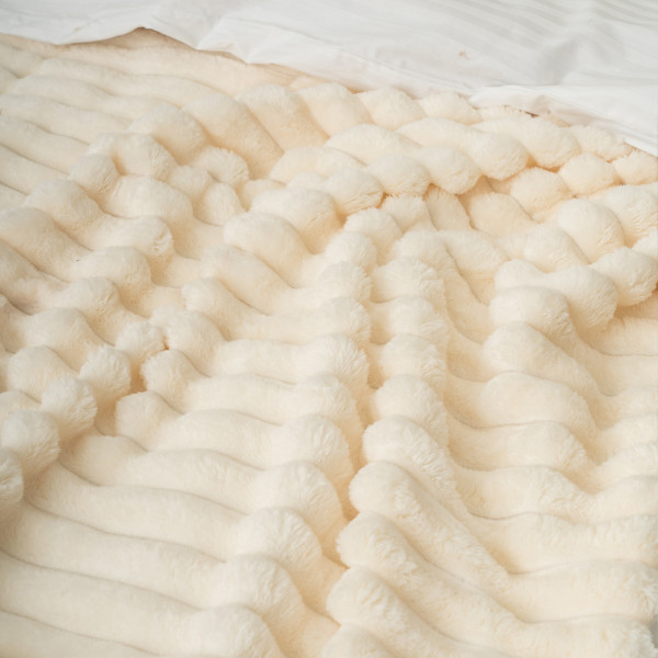 Плед-покривало 180х200 Полоса Люкс Молочний 181110