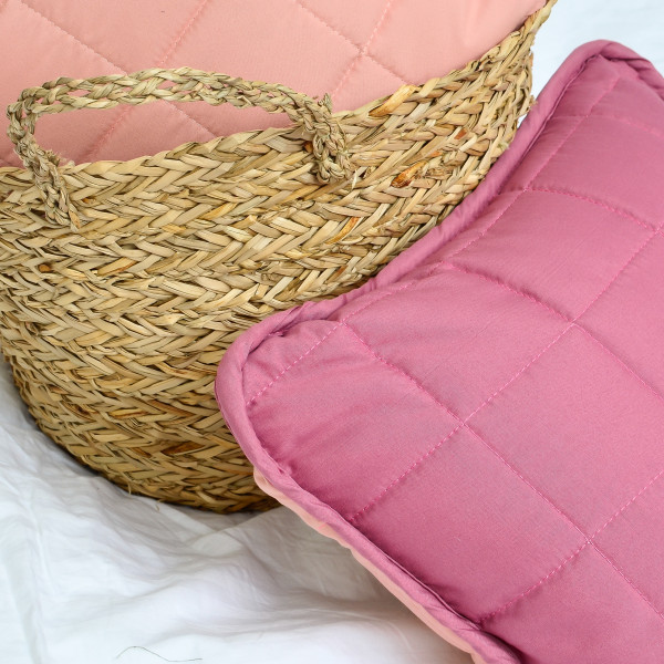 Подушка декоративная Дуэт Коралловая роза 40х40