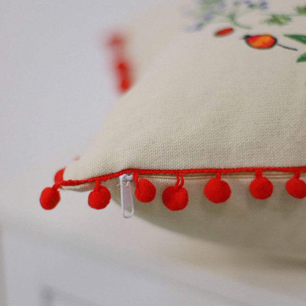 Подушка декоративная с вышивкой 40х40 Шар