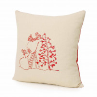 Подушка декоративная с вышивкой 40х40 Снеговик/саржа