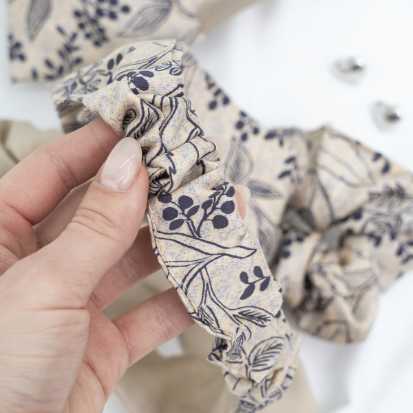 Подарочный набор резинки и повязка для волос в мешочке Viluta Tencel 03